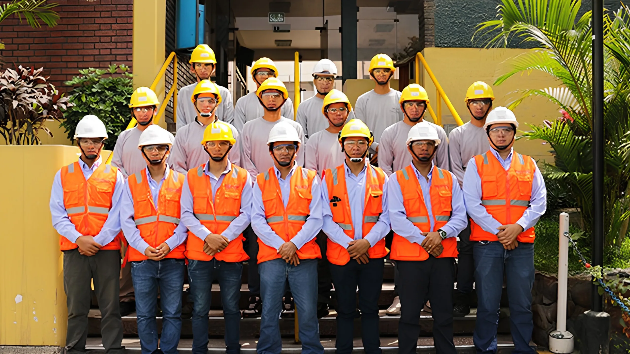 Equipo de Electrotel Perú